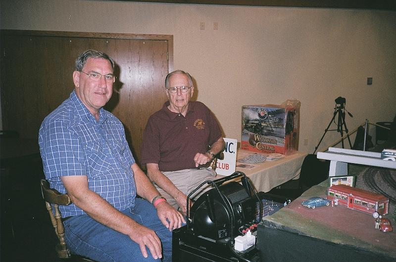 60680020.JPG - Roger and Dave keeping an eye on the controls