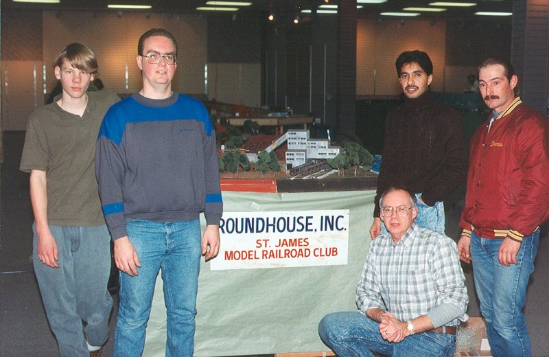 0004.jpg - Displaying the Iron Mining Module at a train show
