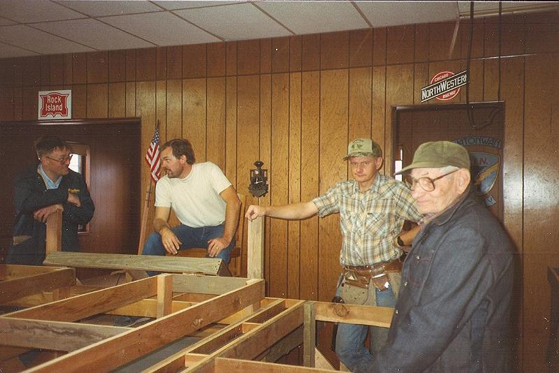 scan0005.jpg - Chuck, Emory and Elmer Splinter